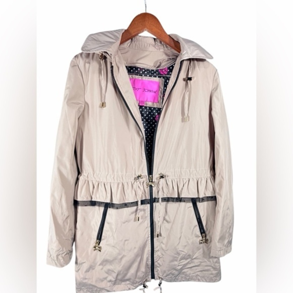 Betsey Johnson Quilted Polka Dot Lined Hooded Jacket Beige Small ruffles size sm